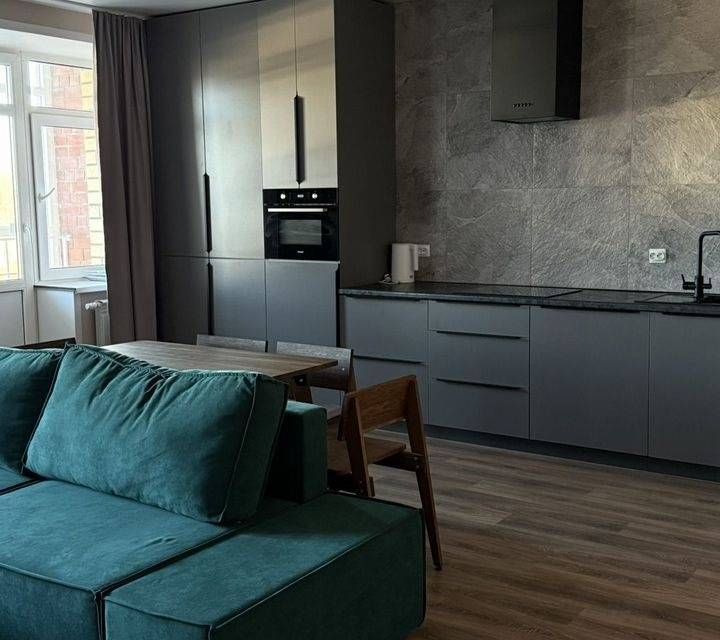 Сдаётся 2-комнатная квартира, 58 м²