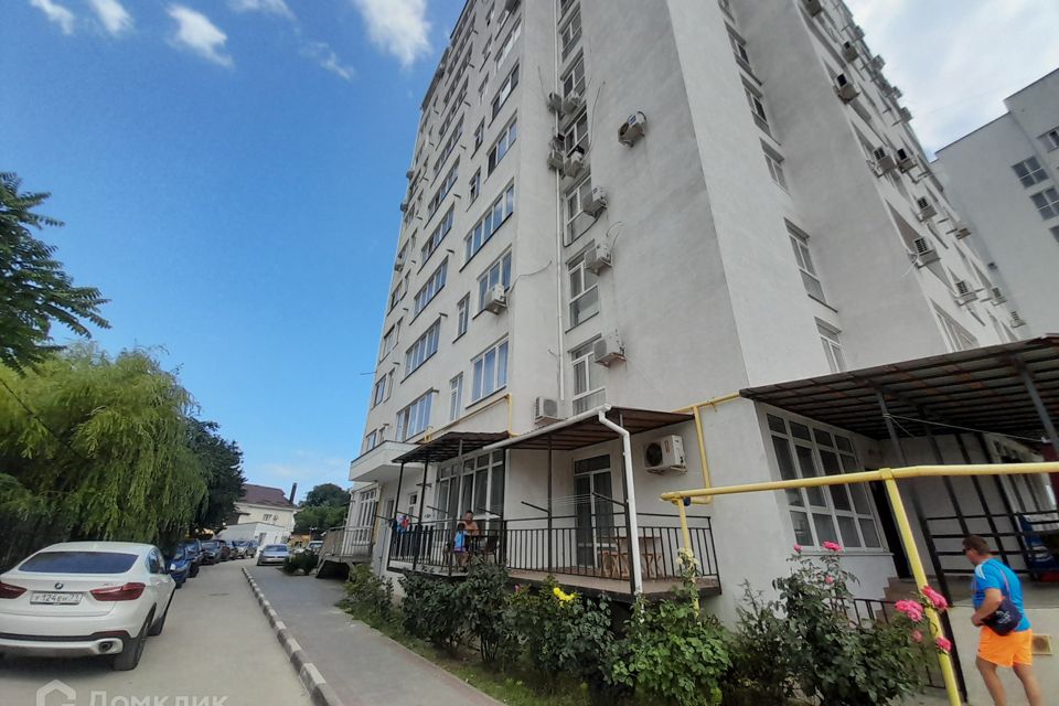 Продаётся 1-комнатная квартира, 52 м²