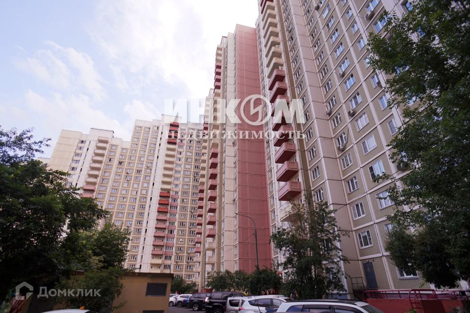 Продаётся 4-комнатная квартира, 102 м²
