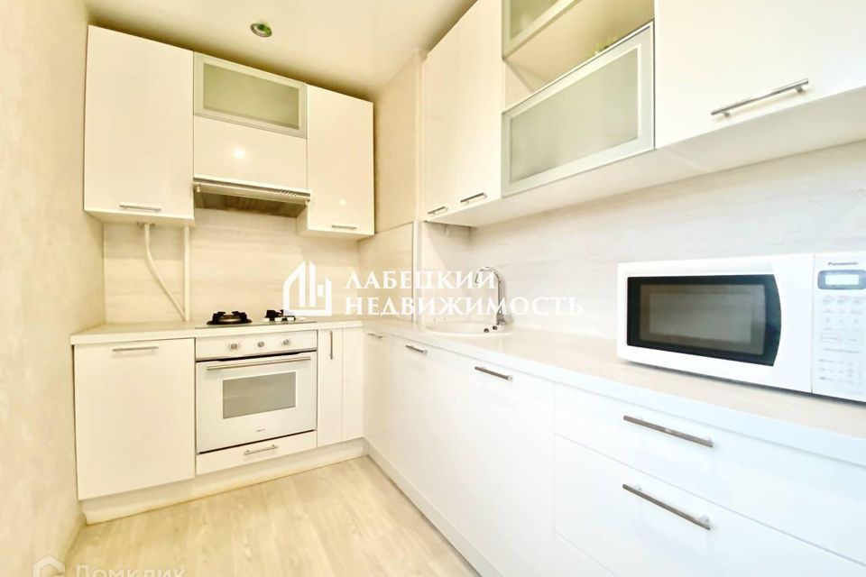 Продаётся 3-комнатная квартира, 62.5 м²