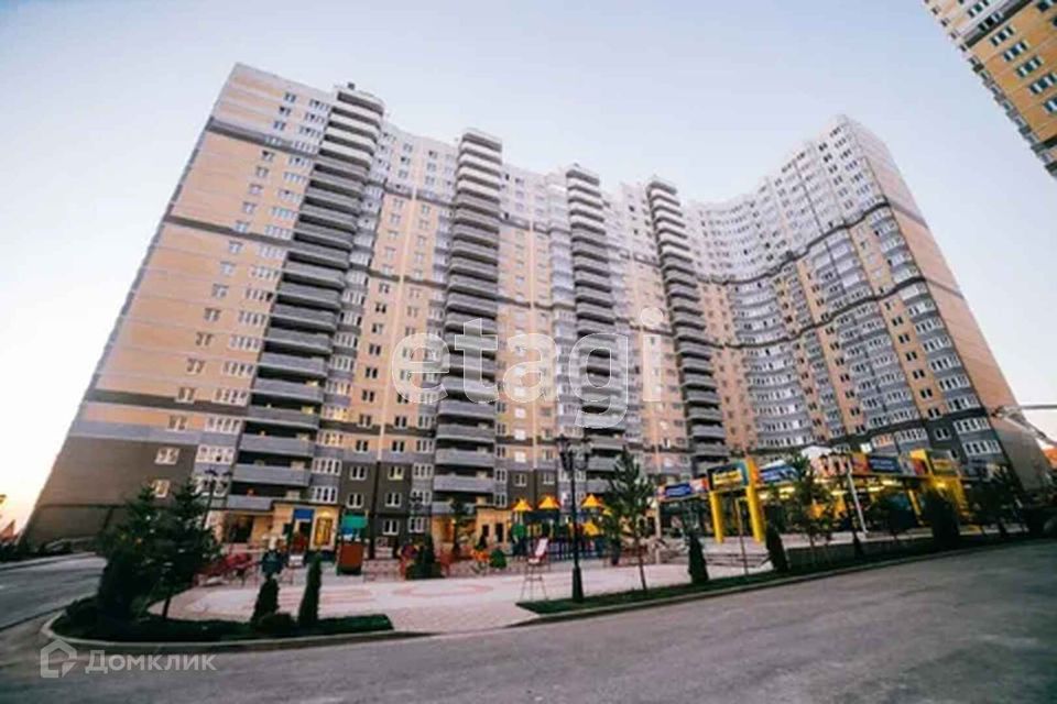 Продаётся 3-комнатная квартира, 80.2 м²