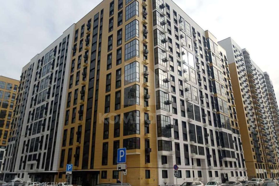 Продаётся 1-комнатная квартира, 42 м²