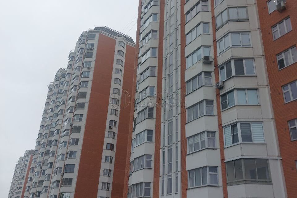 Продаётся 3-комнатная квартира, 75.6 м²
