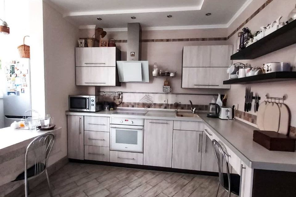 Продаётся 2-комнатная квартира, 60 м²