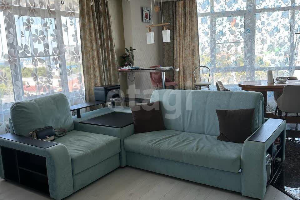 Продаётся 2-комнатная квартира, 92.1 м²