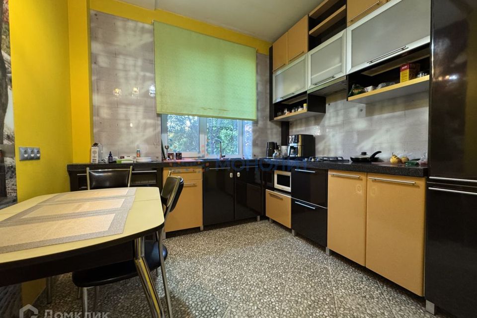 Продаётся 2-комнатная квартира, 61.8 м²