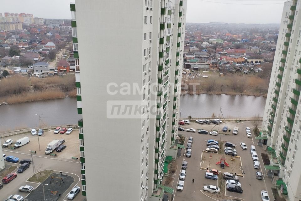 Продаётся 4-комнатная квартира, 100 м²