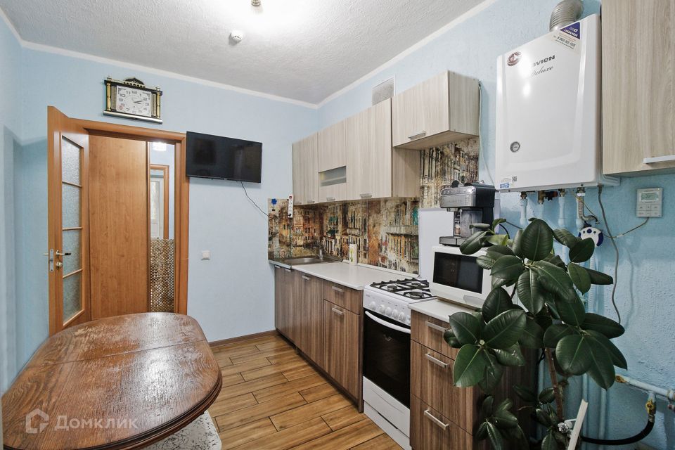 Продаётся 1-комнатная квартира, 37.9 м²