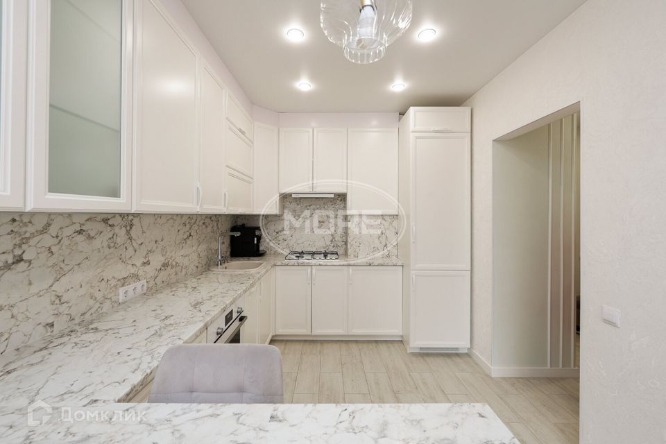Продаётся 1-комнатная квартира, 38 м²