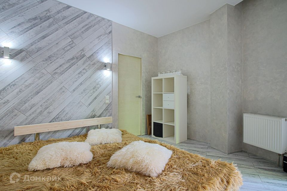 Сдаётся 2-комнатная квартира, 61 м²