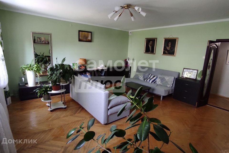 Продаётся 2-комнатная квартира, 129 м²