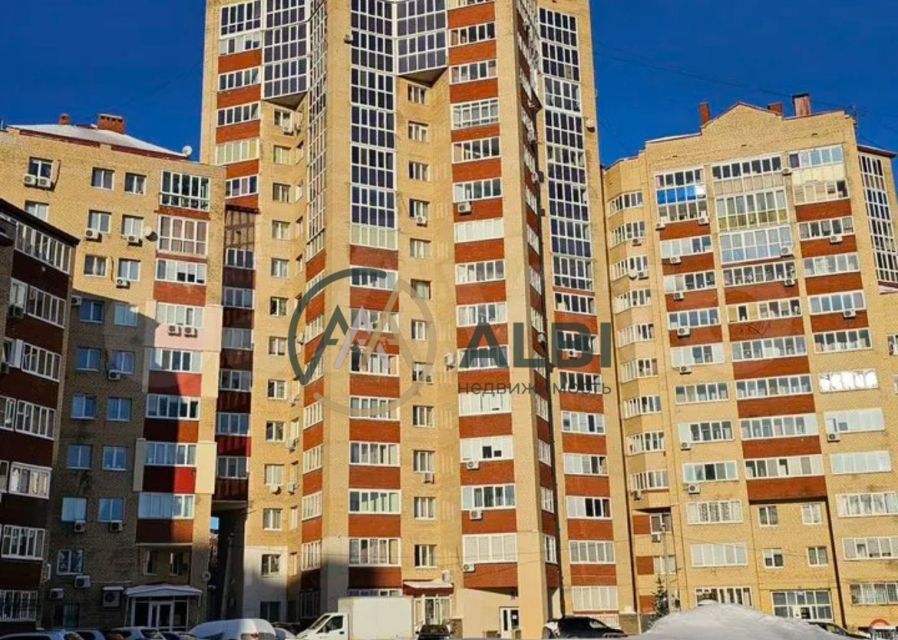 Продаётся 2-комнатная квартира, 90.7 м²