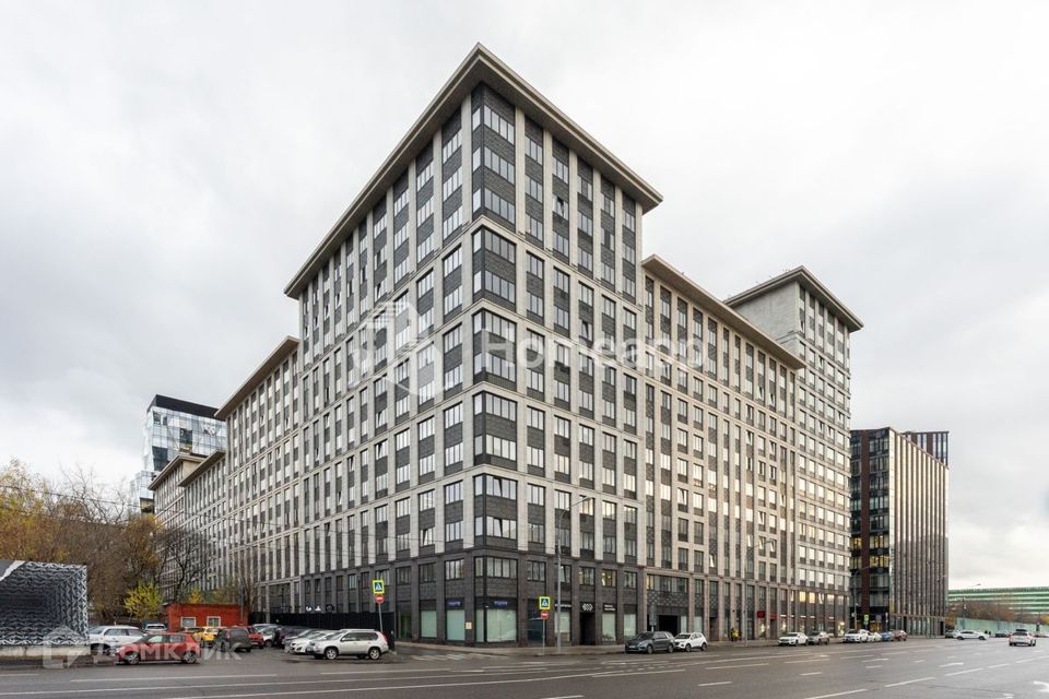 Продаётся студия, 68 м²