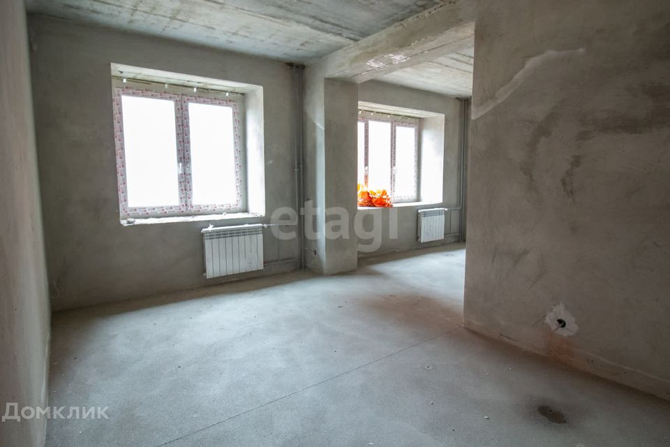 Продаётся 4-комнатная квартира, 94 м²