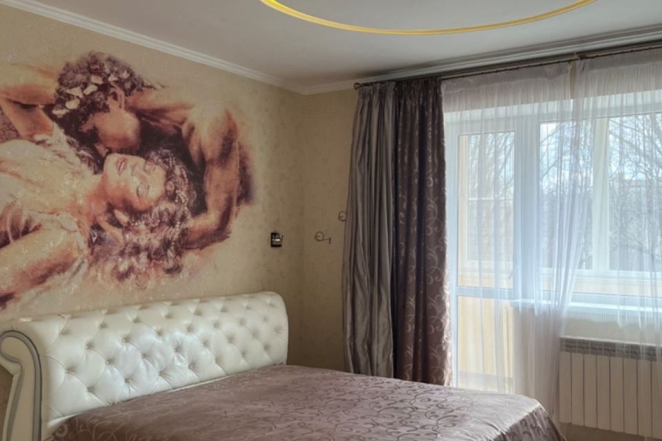 Сдаётся 2-комнатная квартира, 96 м²