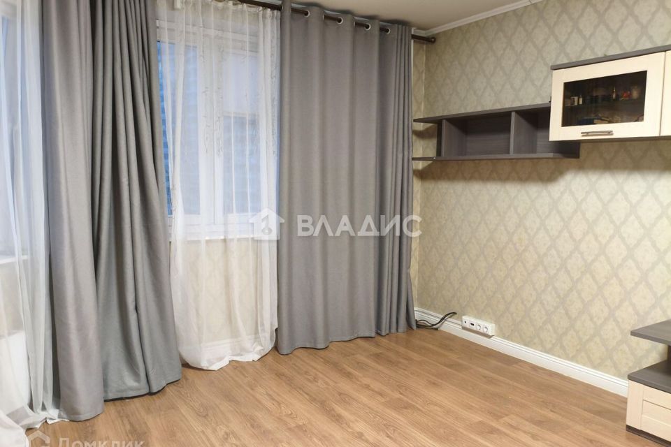 Продаётся 1-комнатная квартира, 42.1 м²