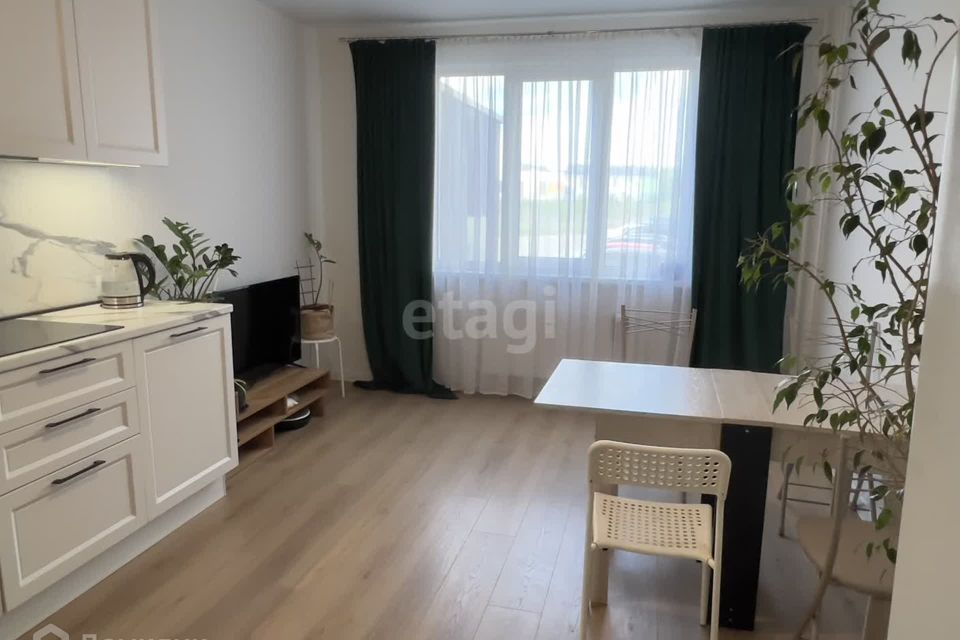Продаётся 3-комнатная квартира, 82.1 м²