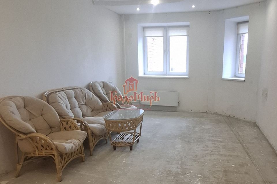 Продаётся 2-комнатная квартира, 61.6 м²