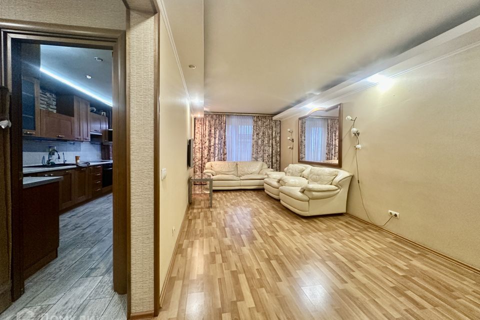 Продаётся 4-комнатная квартира, 108.7 м²