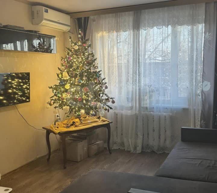 Продаётся 3-комнатная квартира, 60.6 м²