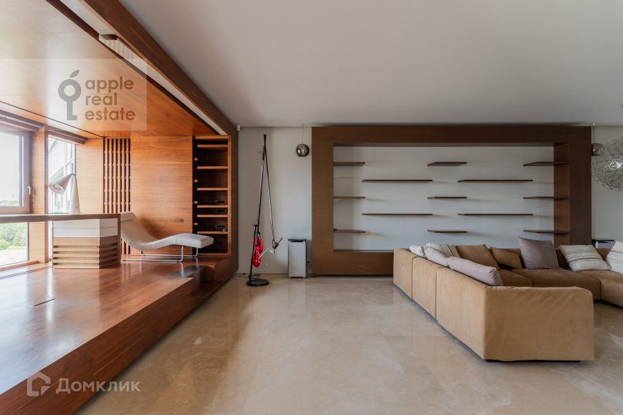 Сдаётся 3-комнатная квартира, 197.5 м²