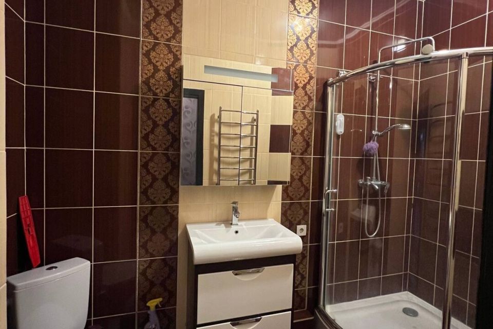 Продаётся 1-комнатная квартира, 53 м²