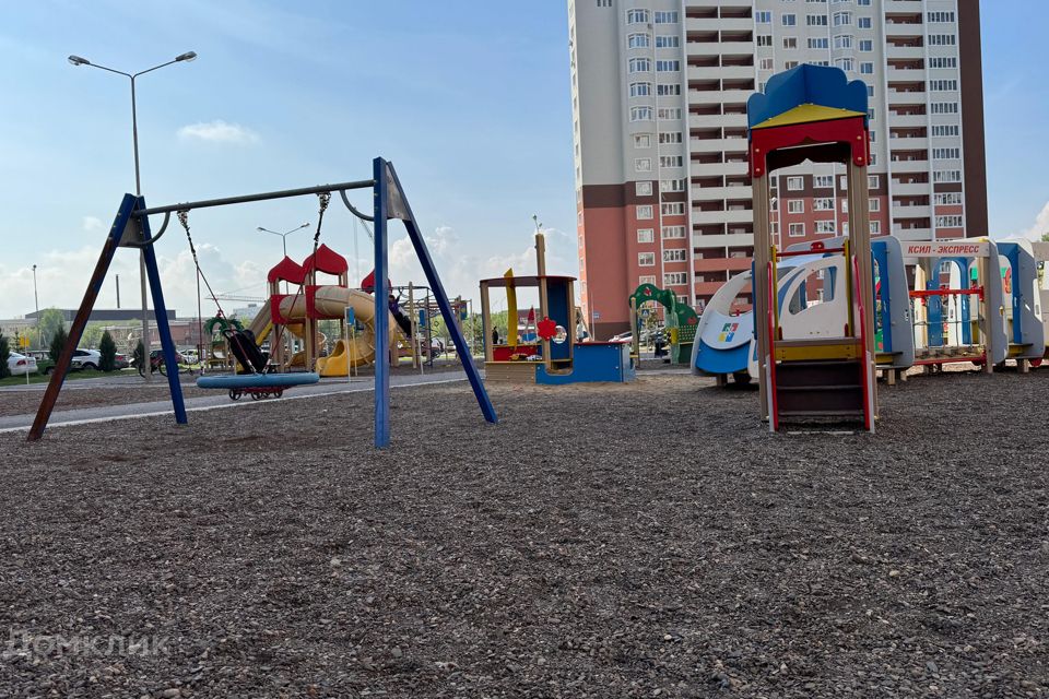 Продаётся 2-комнатная квартира, 65 м²