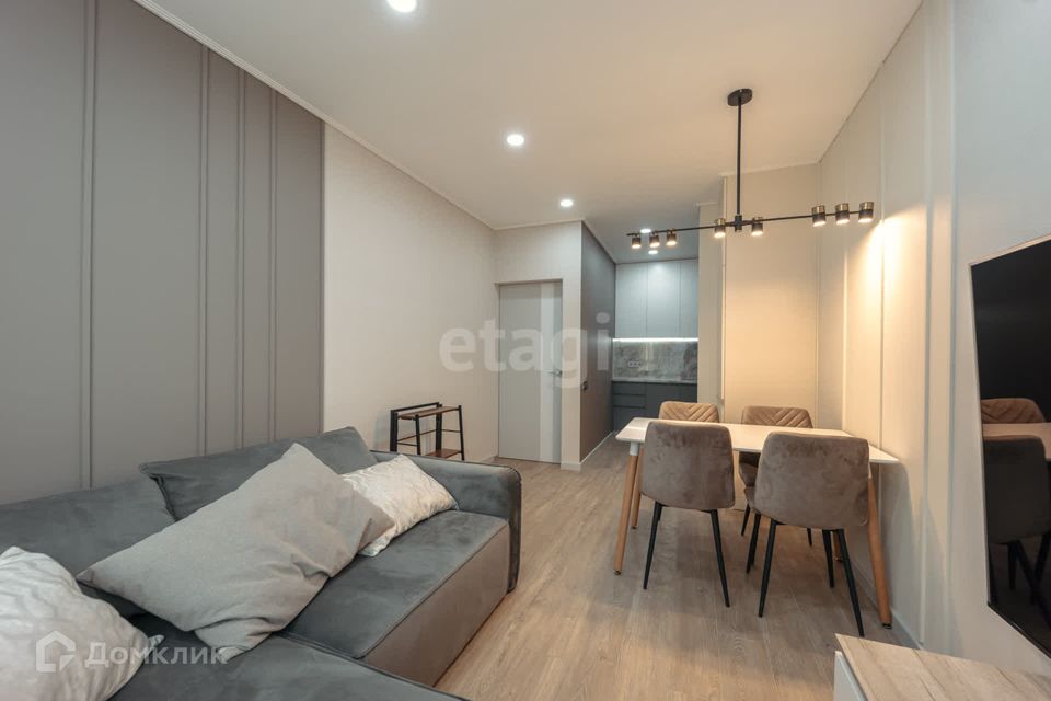 Продаётся 1-комнатная квартира, 40.8 м²