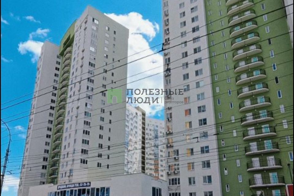 Продаётся 3-комнатная квартира, 98 м²