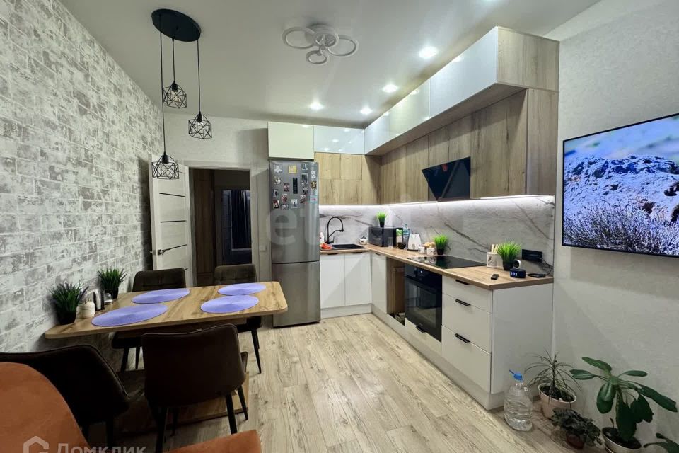 Продаётся 2-комнатная квартира, 63.7 м²
