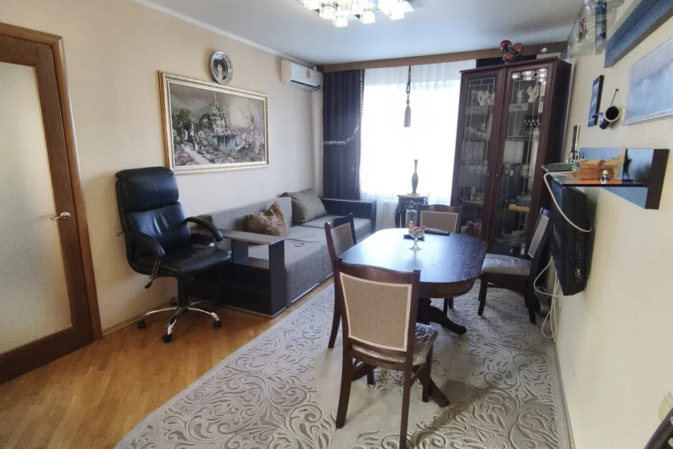 Продаётся 3-комнатная квартира, 62.7 м²