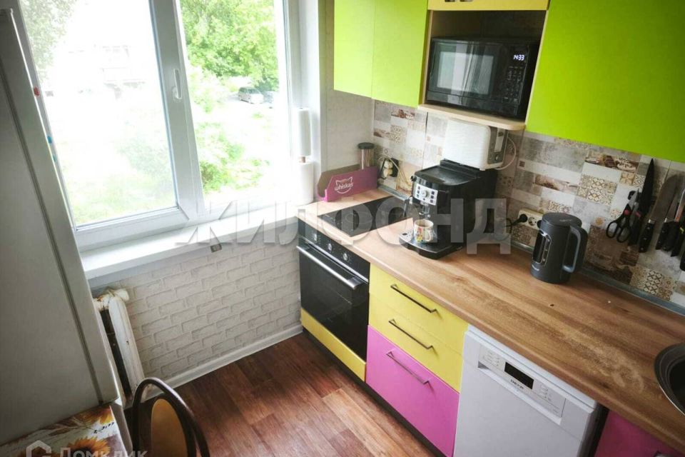 Продаётся 3-комнатная квартира, 62.4 м²