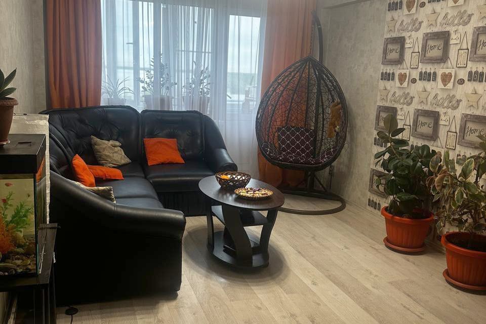Продаётся 3-комнатная квартира, 61.9 м²