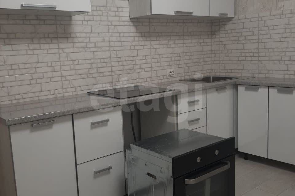 Продаётся 1-комнатная квартира, 39.7 м²