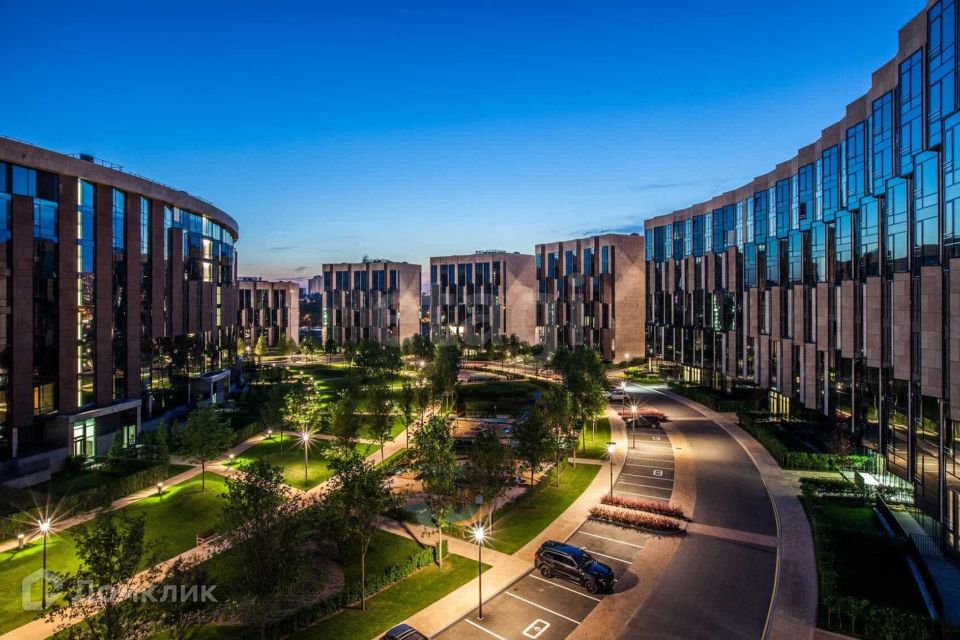 Продаётся 2-комнатная квартира, 129 м²
