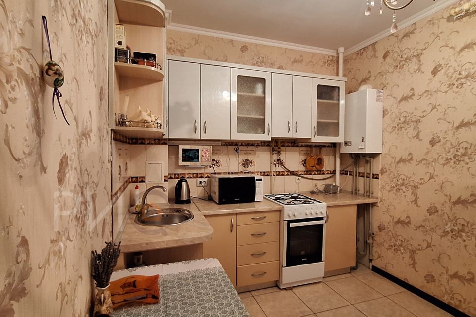Сдаётся 1-комнатная квартира, 38 м²