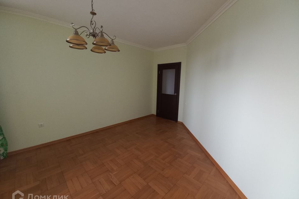 Продаётся 3-комнатная квартира, 112.7 м²