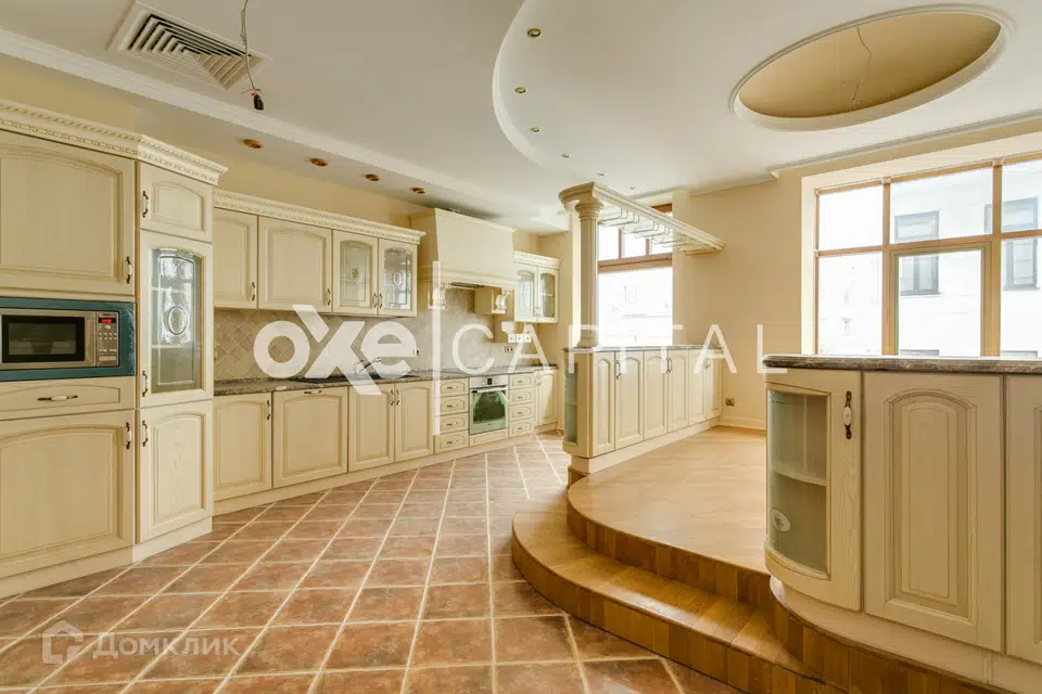 Продаётся 6-комнатная квартира, 412 м²