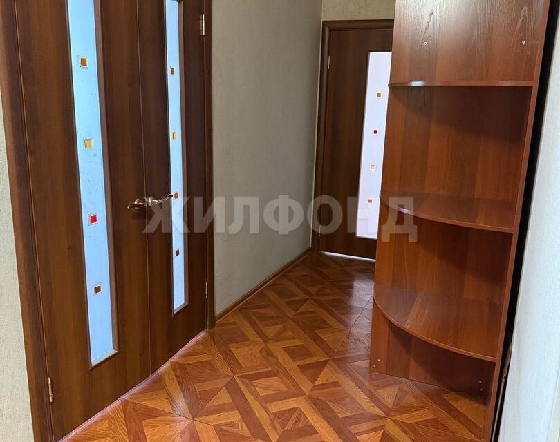 Сдаётся 2-комнатная квартира, 61 м²
