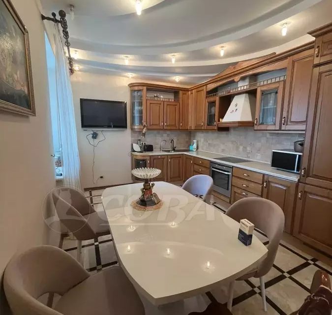 Сдаётся 3-комнатная квартира, 112 м²