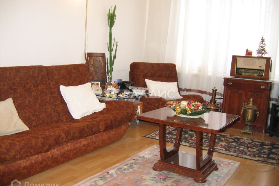 Продаётся 4-комнатная квартира, 62 м²
