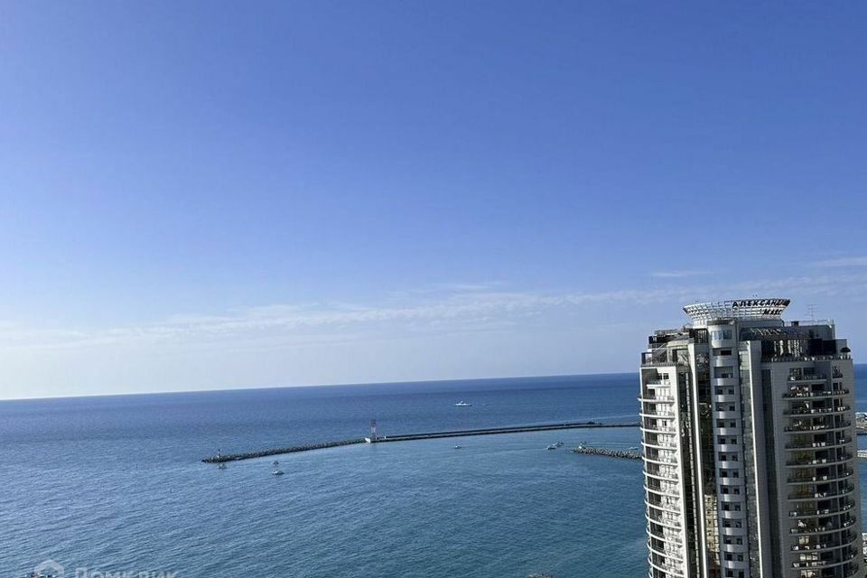 Продаётся 3-комнатная квартира, 120 м²