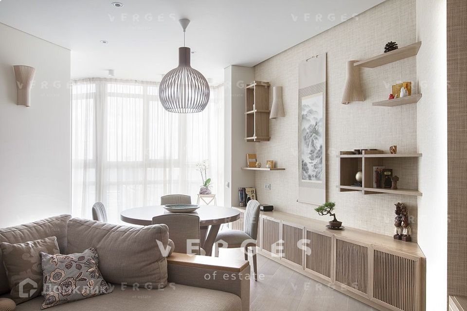 Сдаётся 4-комнатная квартира, 160 м²