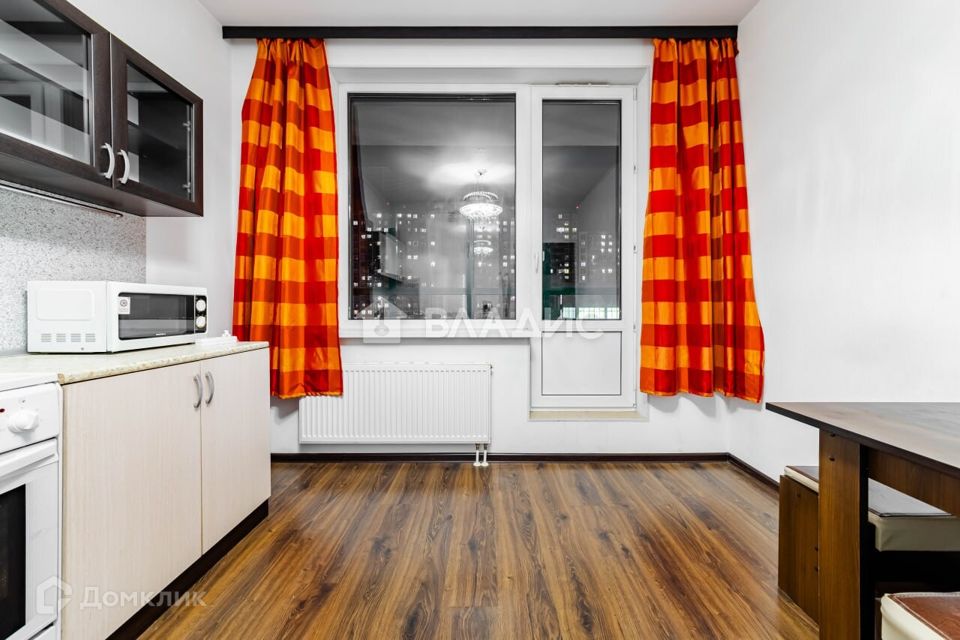 Продаётся 1-комнатная квартира, 43.9 м²