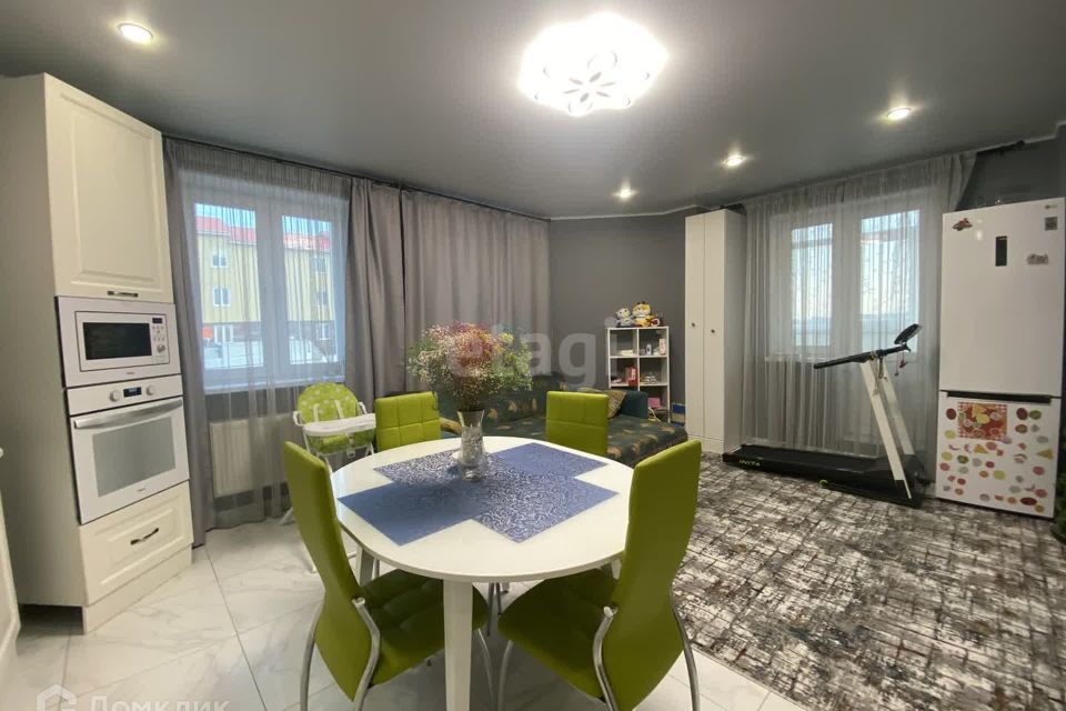 Продаётся 2-комнатная квартира, 54.7 м²