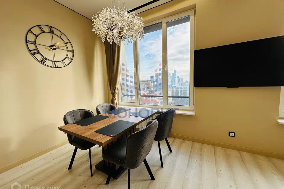 Продаётся 2-комнатная квартира, 70.3 м²