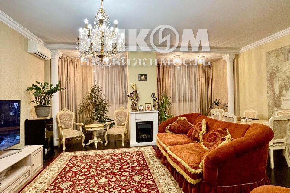 Продаётся 2-комнатная квартира, 76.3 м²