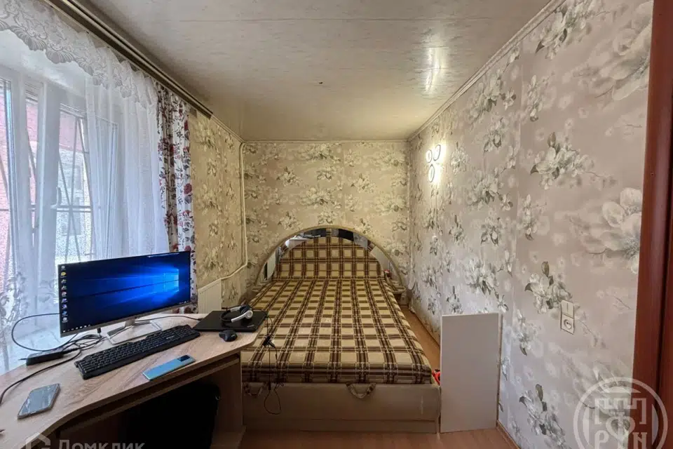 Продаётся 3-комнатная квартира, 51.9 м²