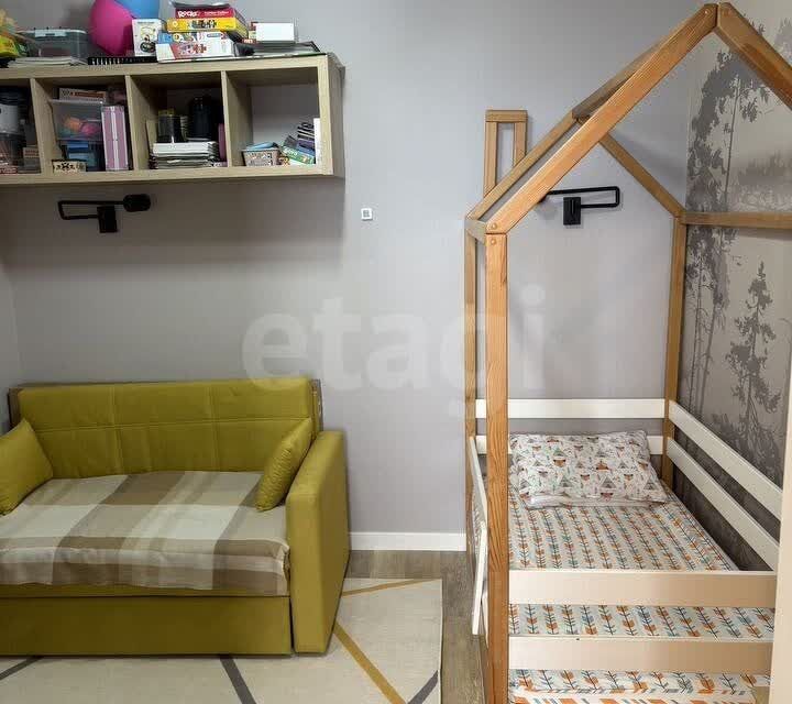 Продаётся 1-комнатная квартира, 39.7 м²