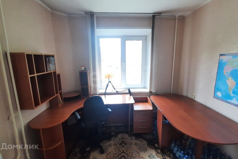 Продаётся 4-комнатная квартира, 77 м²
